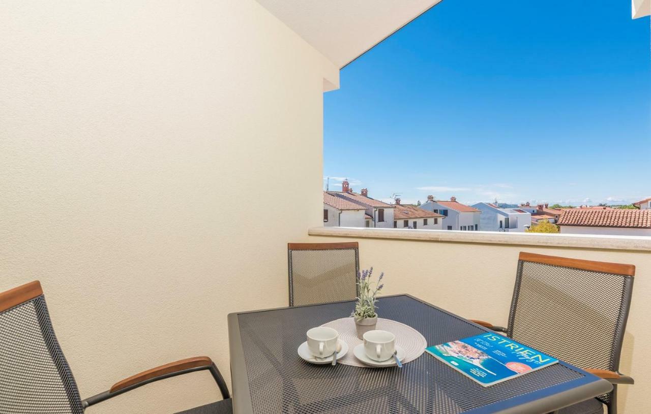Apartments Hana In Funtana Ngoại thất bức ảnh