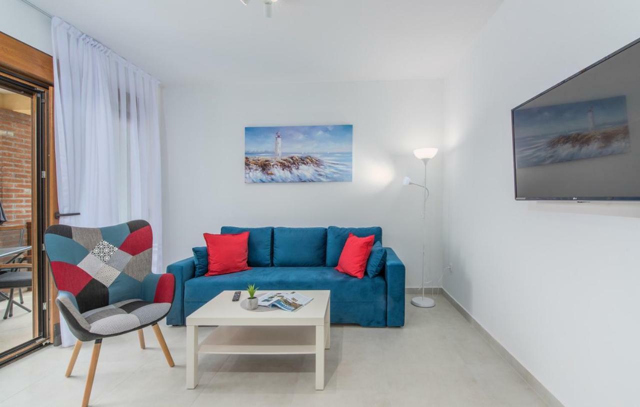 Apartments Hana In Funtana Ngoại thất bức ảnh